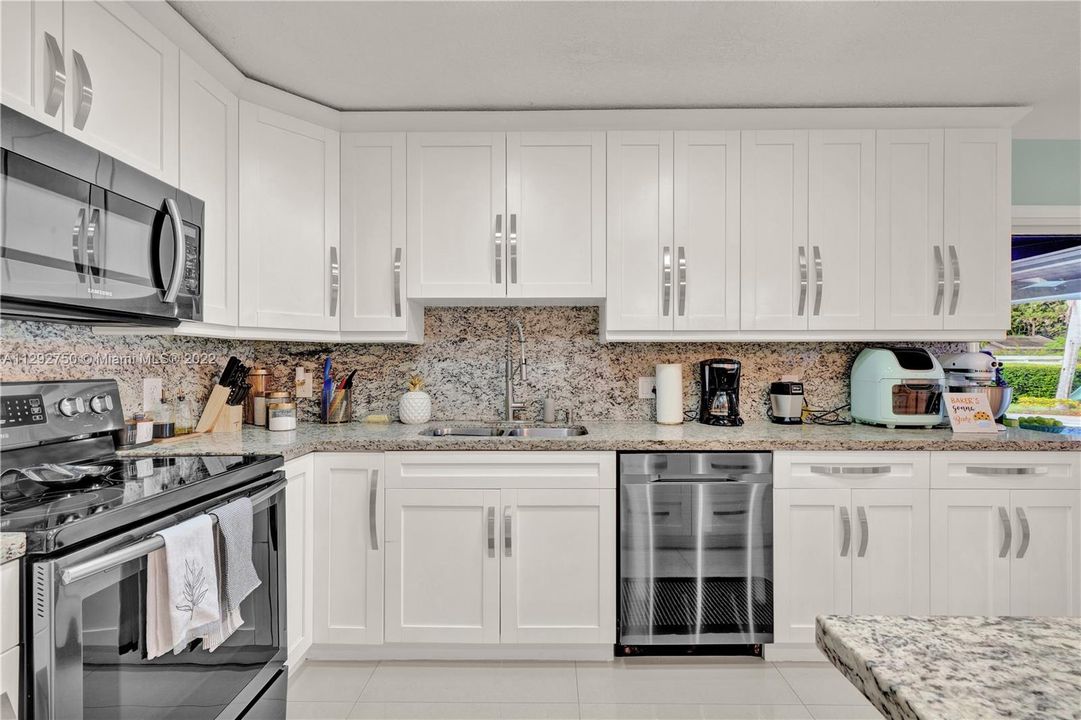 Recently Rented: $4,700 (4 beds, 2 baths, 2098 Square Feet)