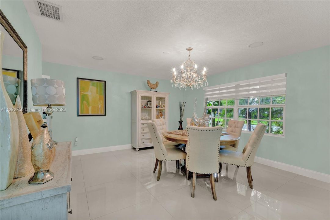 Recently Rented: $4,700 (4 beds, 2 baths, 2098 Square Feet)