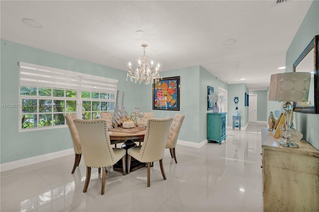 Recently Rented: $4,700 (4 beds, 2 baths, 2098 Square Feet)