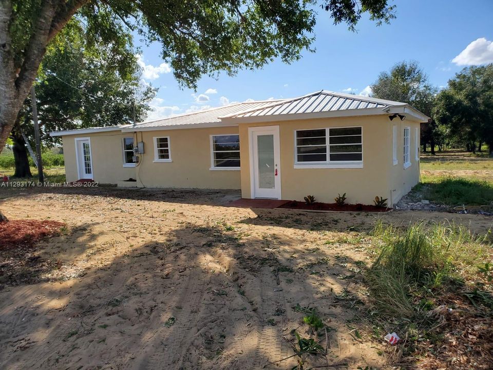 Recently Sold: $289,900 (3 beds, 1 baths, 0 Square Feet)