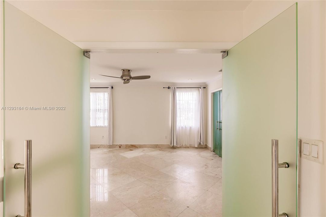 Recientemente alquilado: $3,000 (3 camas, 2 baños, 1569 Pies cuadrados)