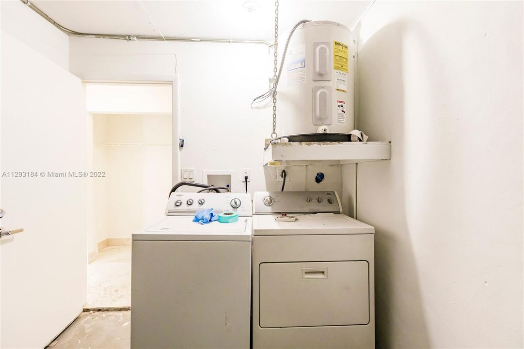 Recientemente alquilado: $3,000 (3 camas, 2 baños, 1569 Pies cuadrados)