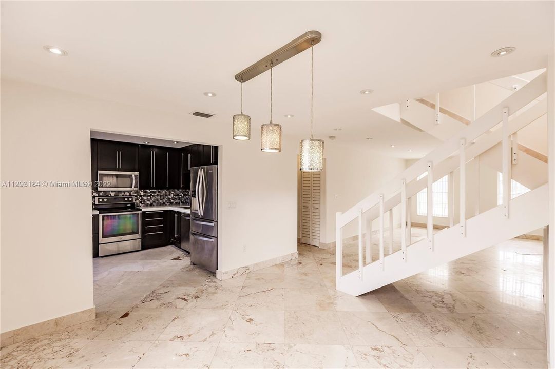 Recientemente alquilado: $3,000 (3 camas, 2 baños, 1569 Pies cuadrados)