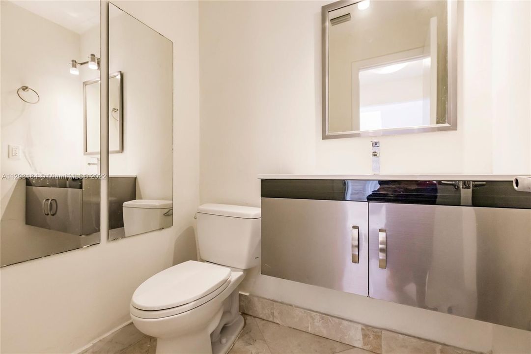 Recientemente alquilado: $3,000 (3 camas, 2 baños, 1569 Pies cuadrados)