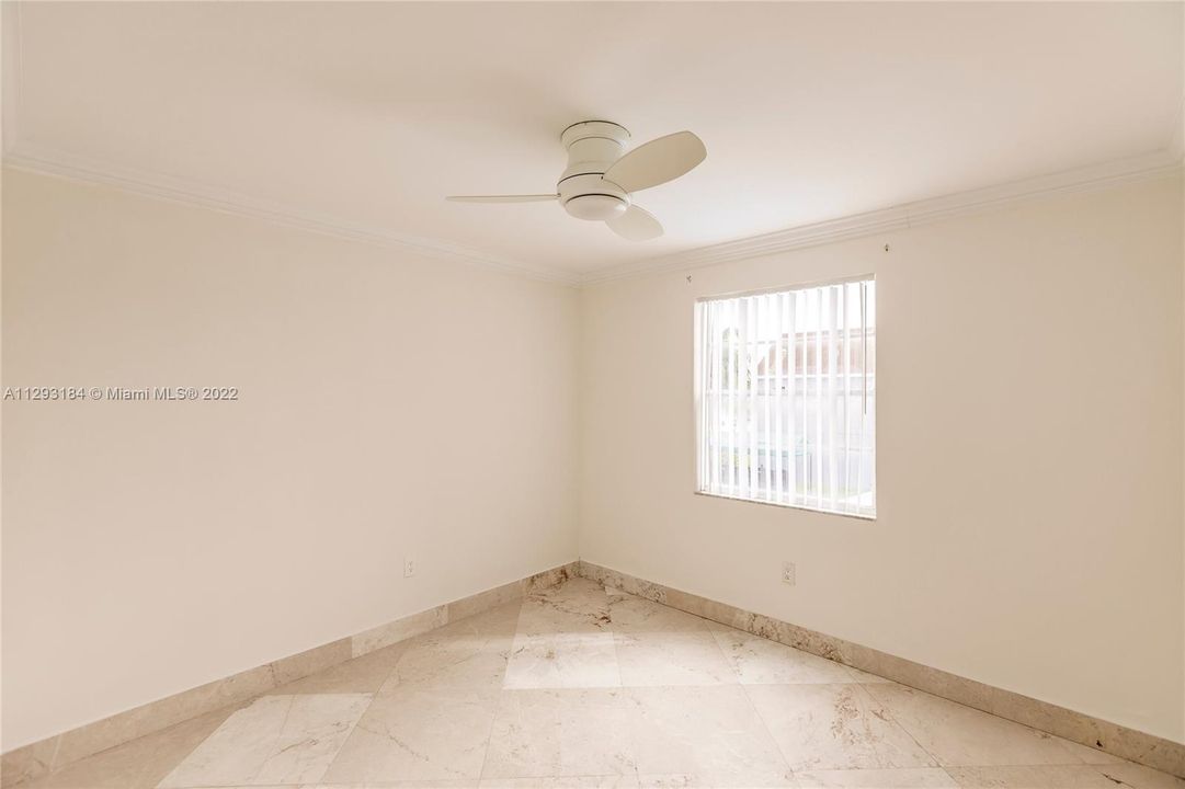 Recientemente alquilado: $3,000 (3 camas, 2 baños, 1569 Pies cuadrados)