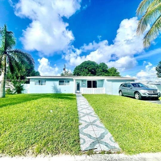 Недавно арендовано: $2,999 (3 спален, 2 ванн, 1474 Квадратных фут)