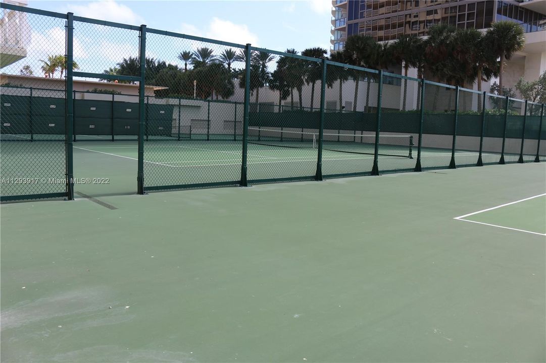 3 new tennis courts as soon as The glass balconies are installed