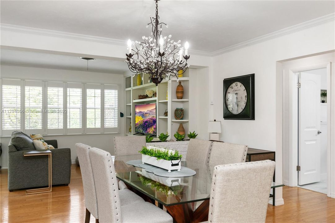 最近租的: $4,300 (3 贝兹, 3 浴室, 1474 平方英尺)