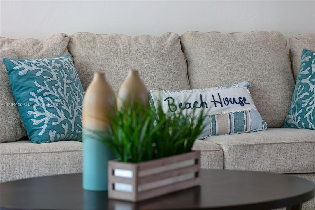 最近租的: $4,300 (3 贝兹, 3 浴室, 1474 平方英尺)