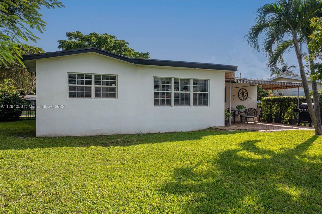 最近租的: $4,300 (3 贝兹, 3 浴室, 1474 平方英尺)