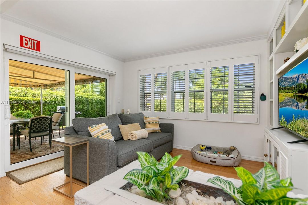 最近租的: $4,300 (3 贝兹, 3 浴室, 1474 平方英尺)