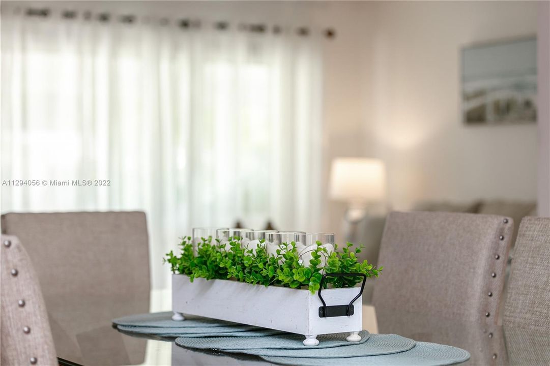 最近租的: $4,300 (3 贝兹, 3 浴室, 1474 平方英尺)