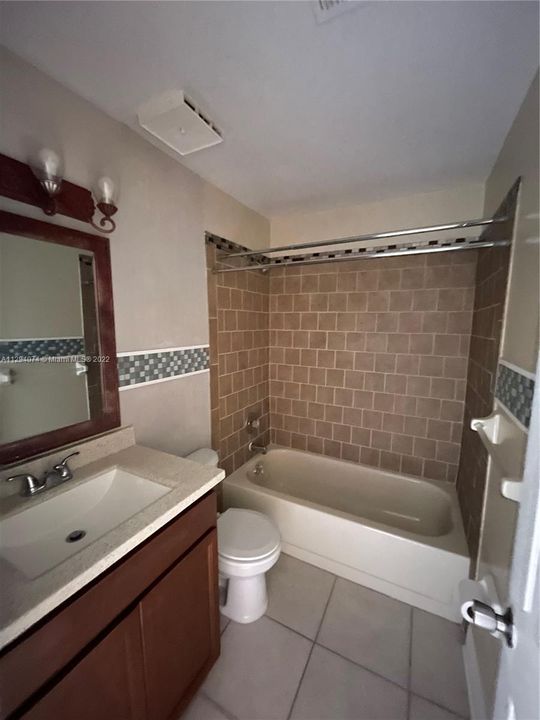 Недавно арендовано: $1,500 (2 спален, 2 ванн, 0 Квадратных фут)