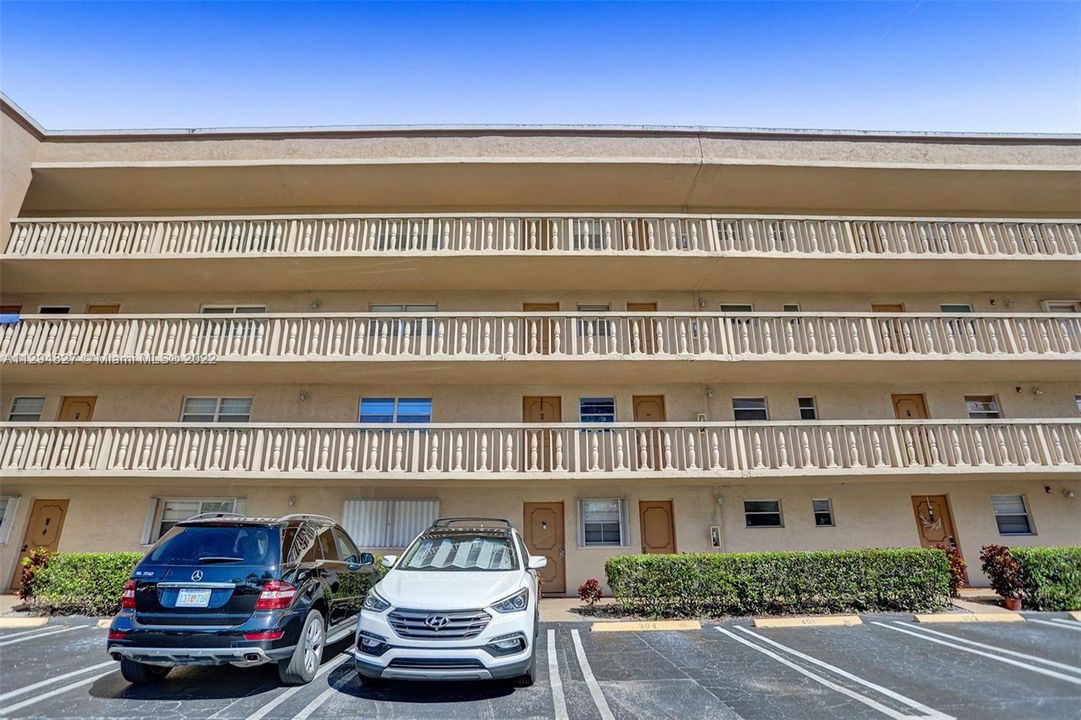 Recently Sold: $210,000 (2 beds, 2 baths, 1170 Square Feet)