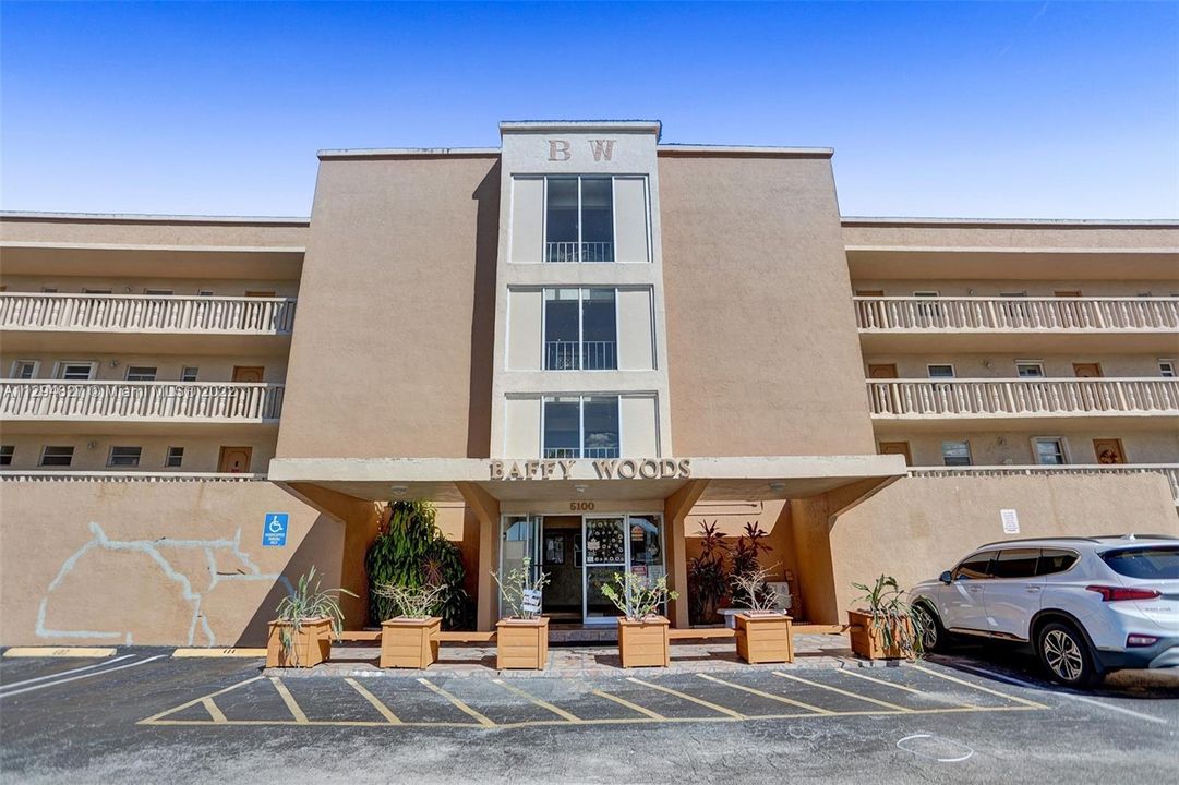 Recently Sold: $210,000 (2 beds, 2 baths, 1170 Square Feet)