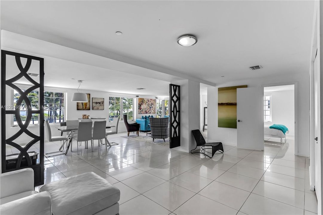 Recently Sold: $1,500,000 (3 beds, 3 baths, 2007 Square Feet)