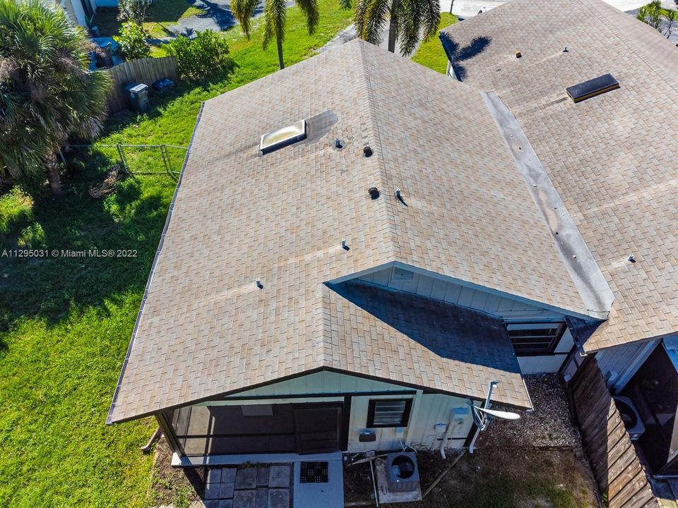 Недавно продано: $275,000 (2 спален, 2 ванн, 936 Квадратных фут)