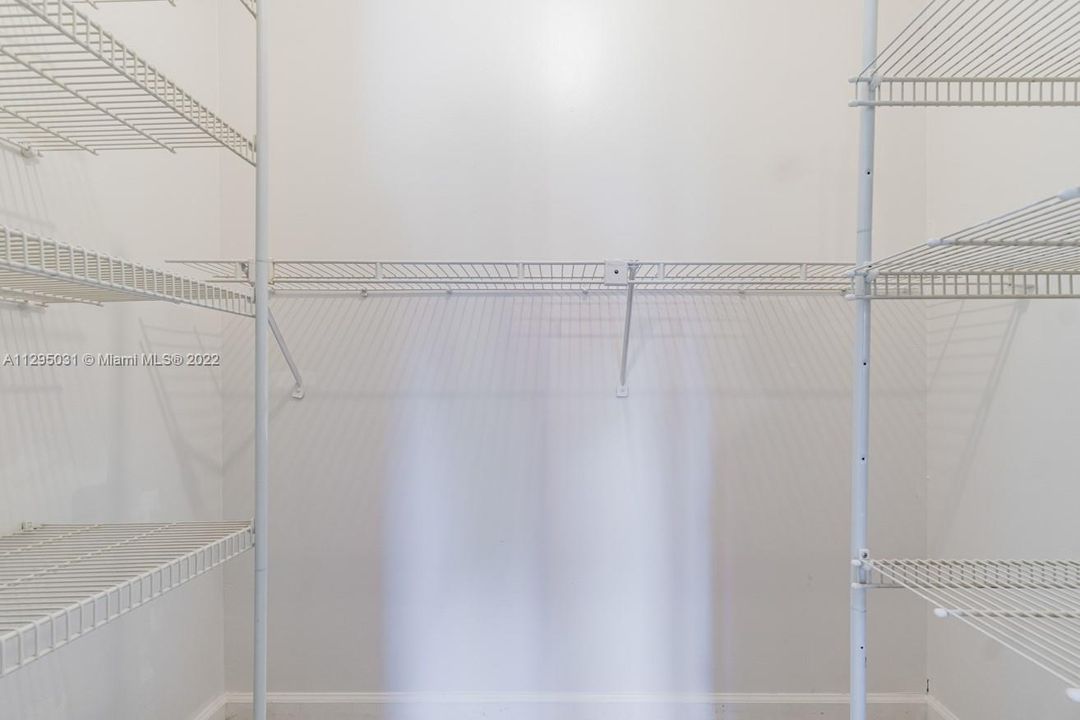 Недавно продано: $275,000 (2 спален, 2 ванн, 936 Квадратных фут)