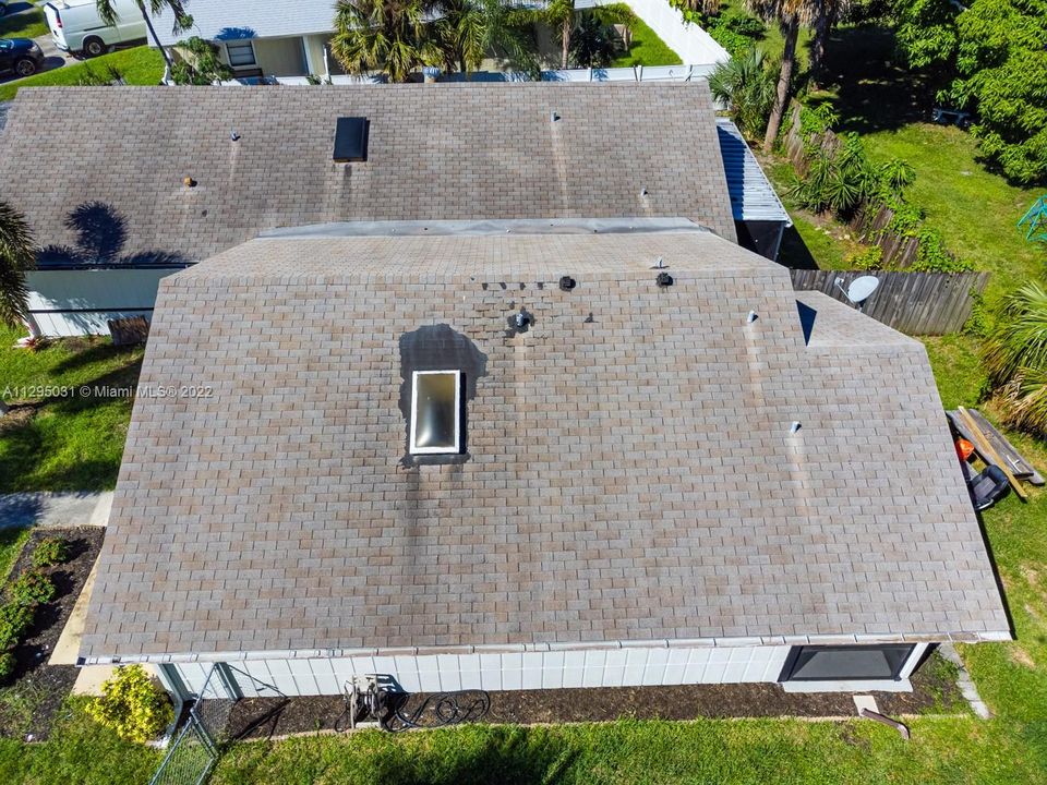 Недавно продано: $275,000 (2 спален, 2 ванн, 936 Квадратных фут)