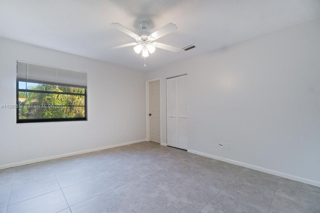 Недавно продано: $275,000 (2 спален, 2 ванн, 936 Квадратных фут)