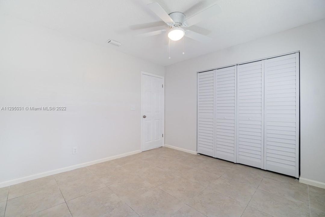 Недавно продано: $275,000 (2 спален, 2 ванн, 936 Квадратных фут)