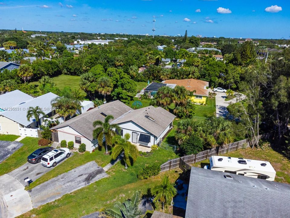 Недавно продано: $275,000 (2 спален, 2 ванн, 936 Квадратных фут)