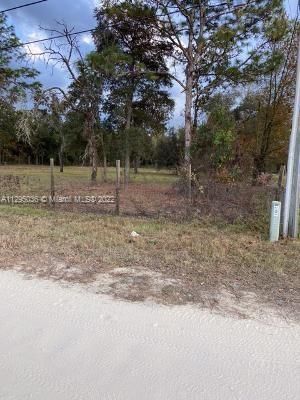 En Venta: $69,900 (1.03 acres)