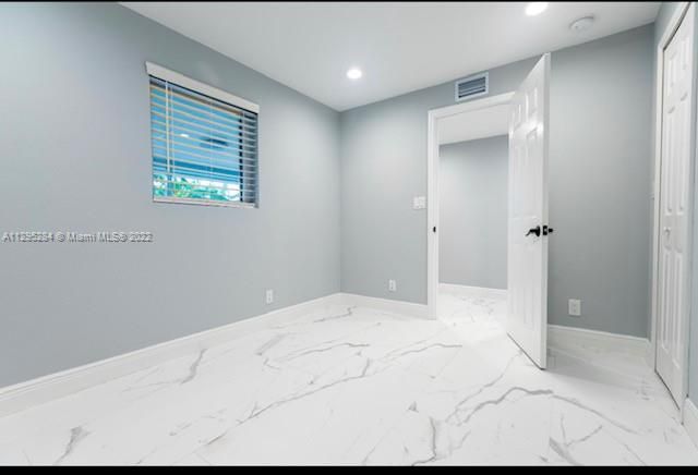Недавно арендовано: $3,700 (3 спален, 2 ванн, 1208 Квадратных фут)