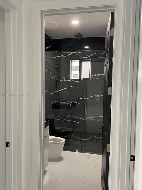 Recently Sold: $440,000 (3 beds, 3 baths, 2120 Square Feet)