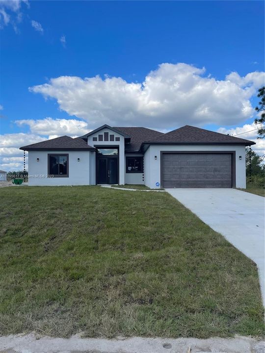 Recently Sold: $440,000 (3 beds, 3 baths, 2120 Square Feet)