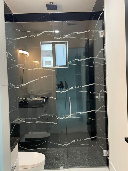 Recently Sold: $440,000 (3 beds, 3 baths, 2120 Square Feet)