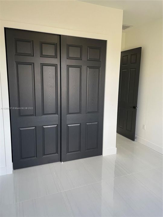 Recently Sold: $440,000 (3 beds, 3 baths, 2120 Square Feet)