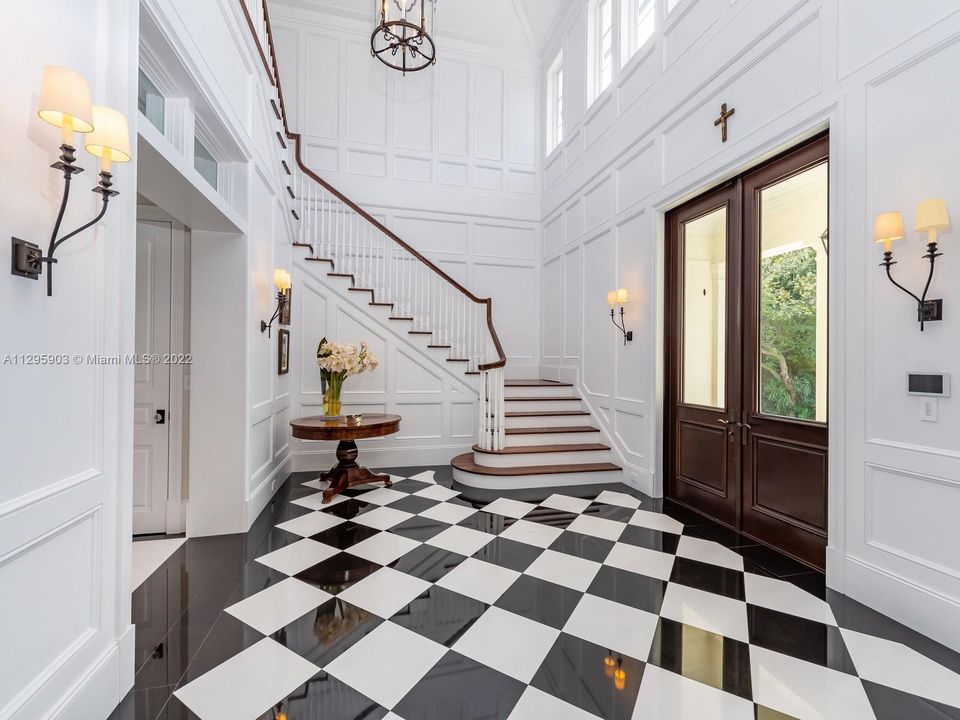 Recently Sold: $21,500,000 (7 beds, 5 baths, 10860 Square Feet)