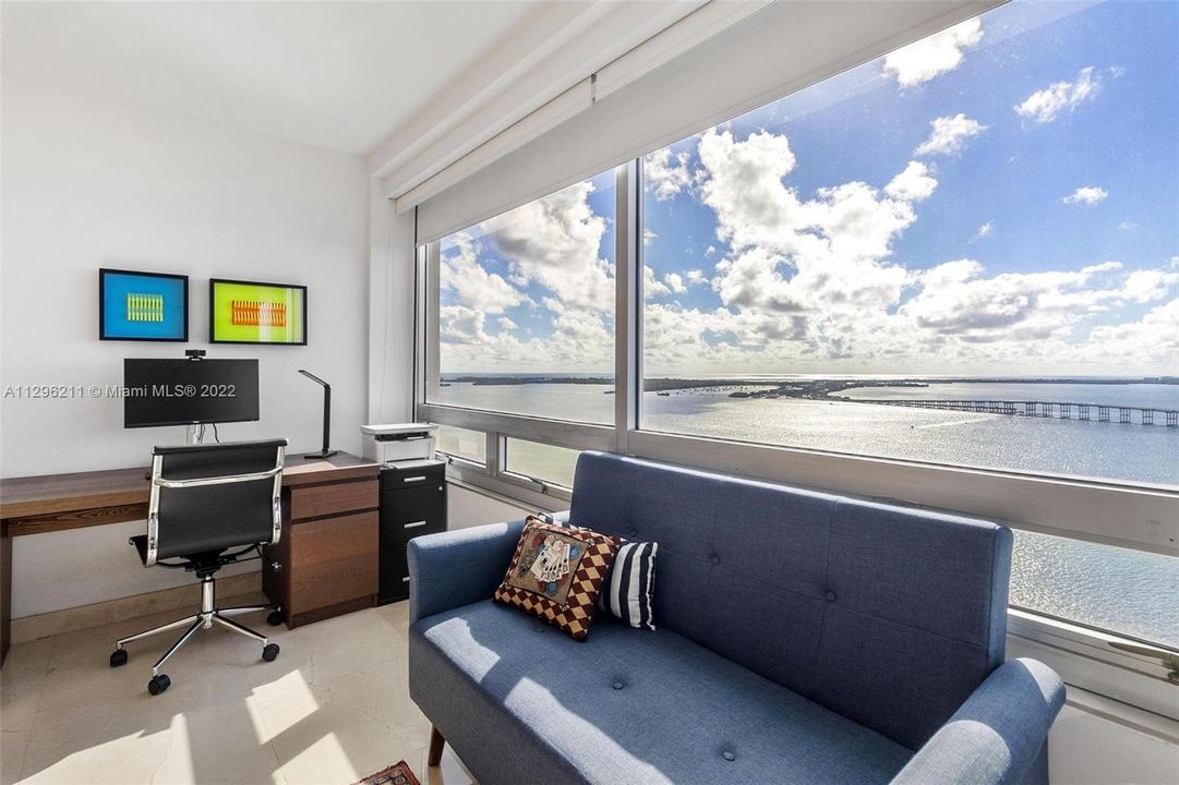 Recently Sold: $1,249,000 (2 beds, 2 baths, 1640 Square Feet)
