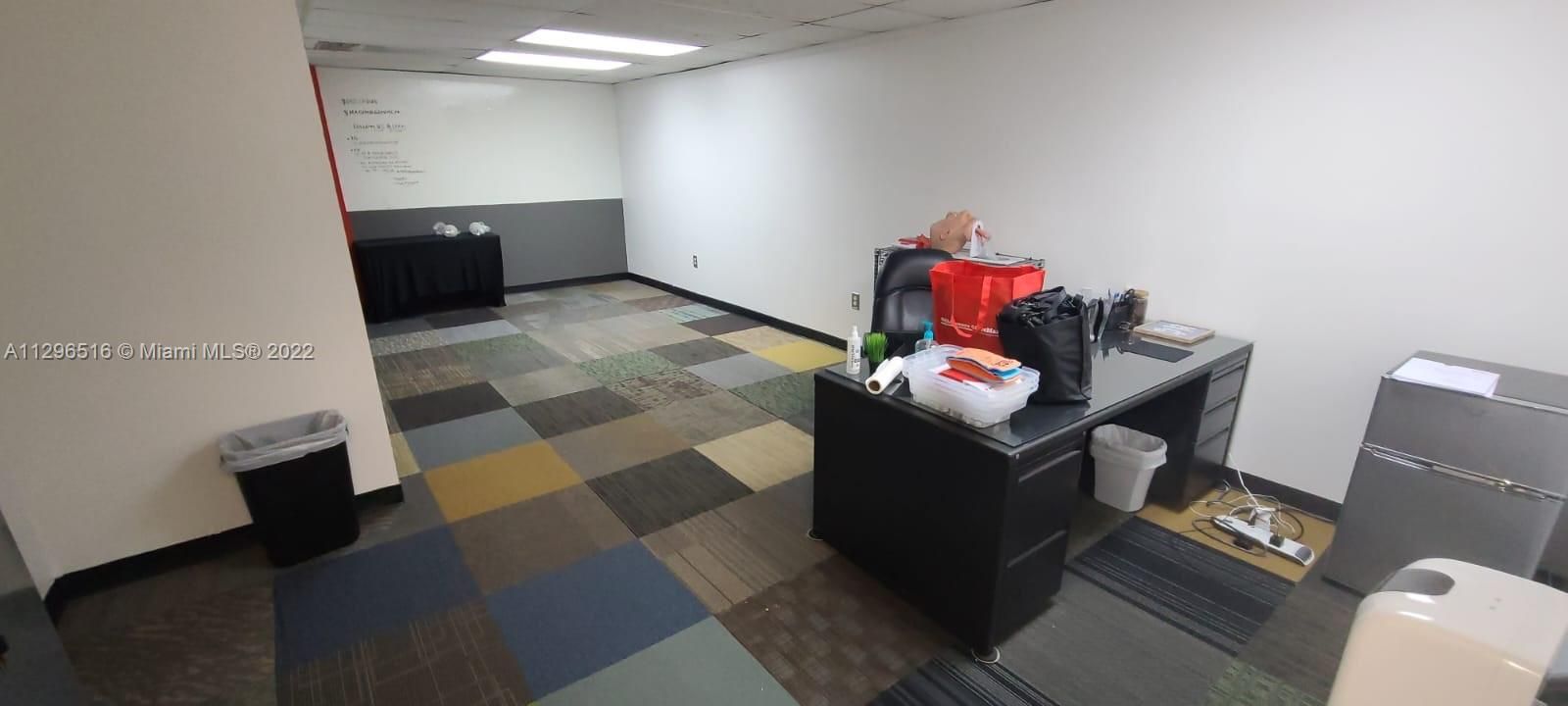 最近租的: $800 (0 贝兹, 0 浴室, 0 平方英尺)