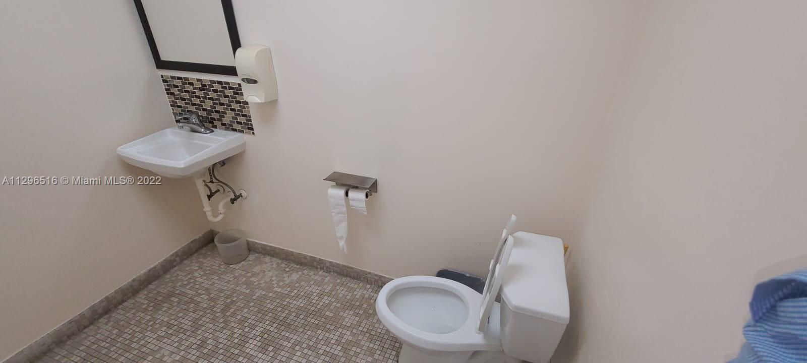 最近租的: $800 (0 贝兹, 0 浴室, 0 平方英尺)