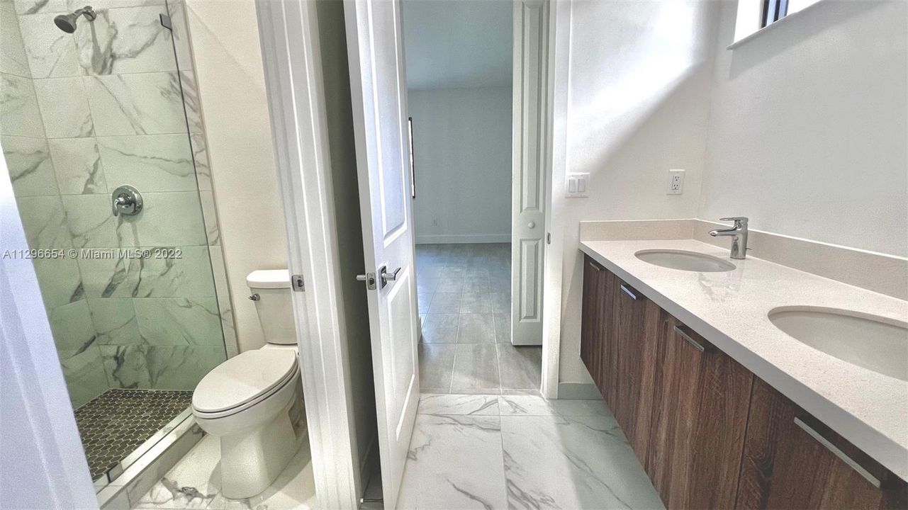 Недавно арендовано: $8,900 (4 спален, 3 ванн, 0 Квадратных фут)
