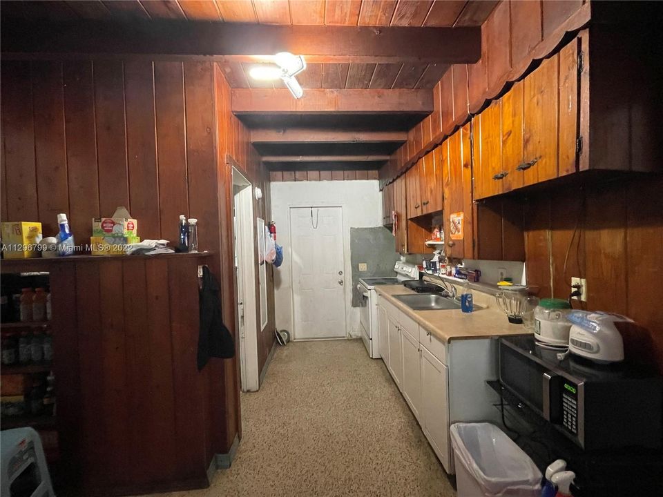 Vendido Recientemente: $295,000 (0 camas, 0 baños, 1200 Pies cuadrados)