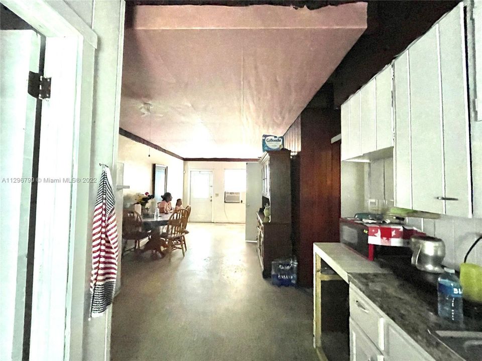 Vendido Recientemente: $295,000 (0 camas, 0 baños, 1200 Pies cuadrados)