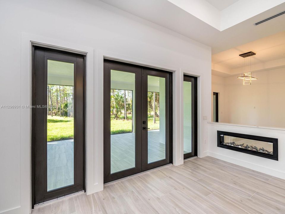 Recently Sold: $1,190,000 (4 beds, 4 baths, 2644 Square Feet)