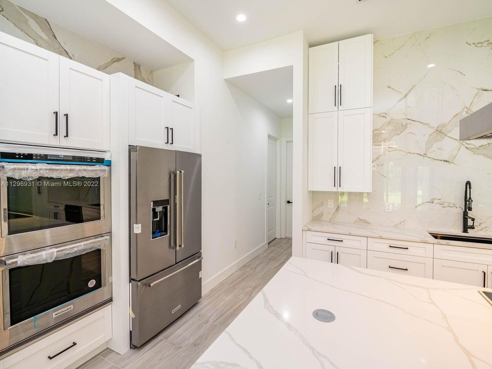 Recently Sold: $1,190,000 (4 beds, 4 baths, 2644 Square Feet)