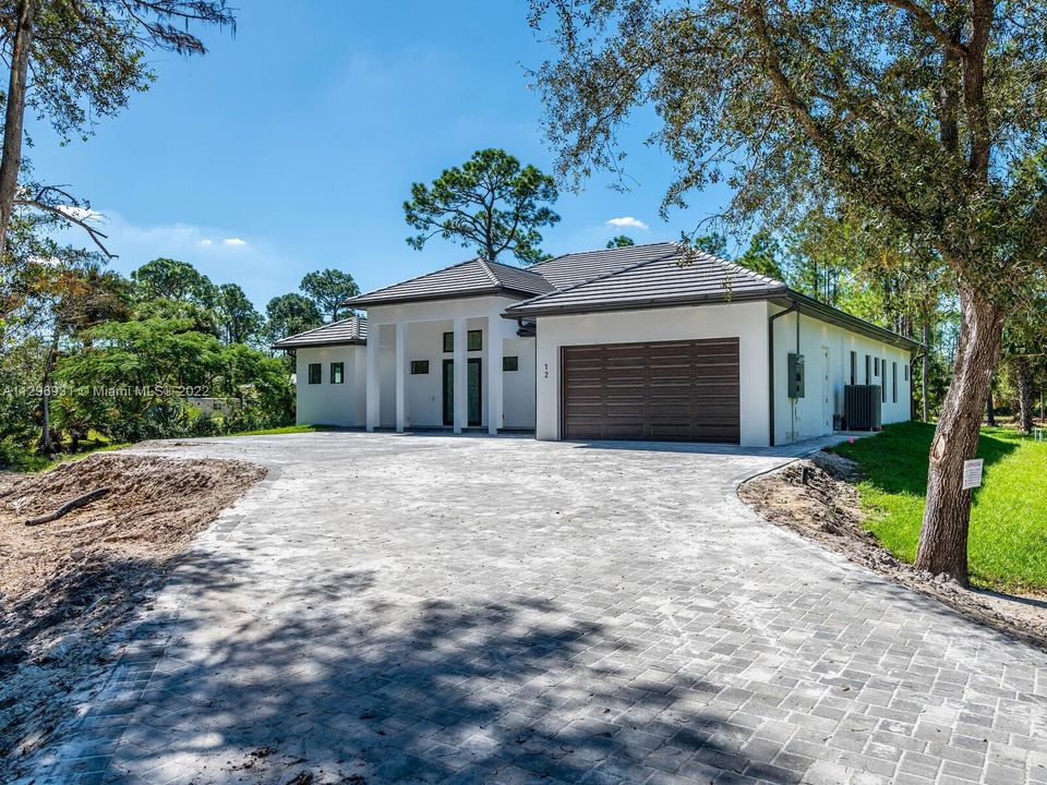 Recently Sold: $1,190,000 (4 beds, 4 baths, 2644 Square Feet)