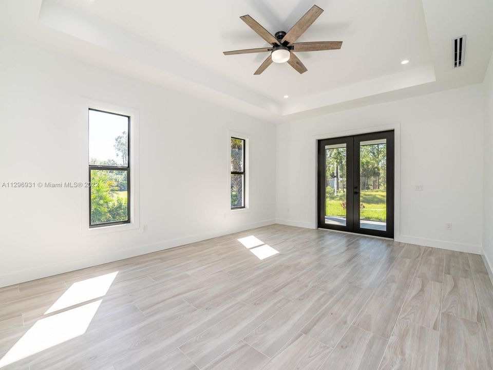 Recently Sold: $1,190,000 (4 beds, 4 baths, 2644 Square Feet)