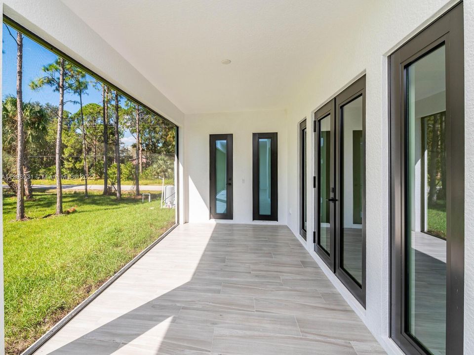 Recently Sold: $1,190,000 (4 beds, 4 baths, 2644 Square Feet)