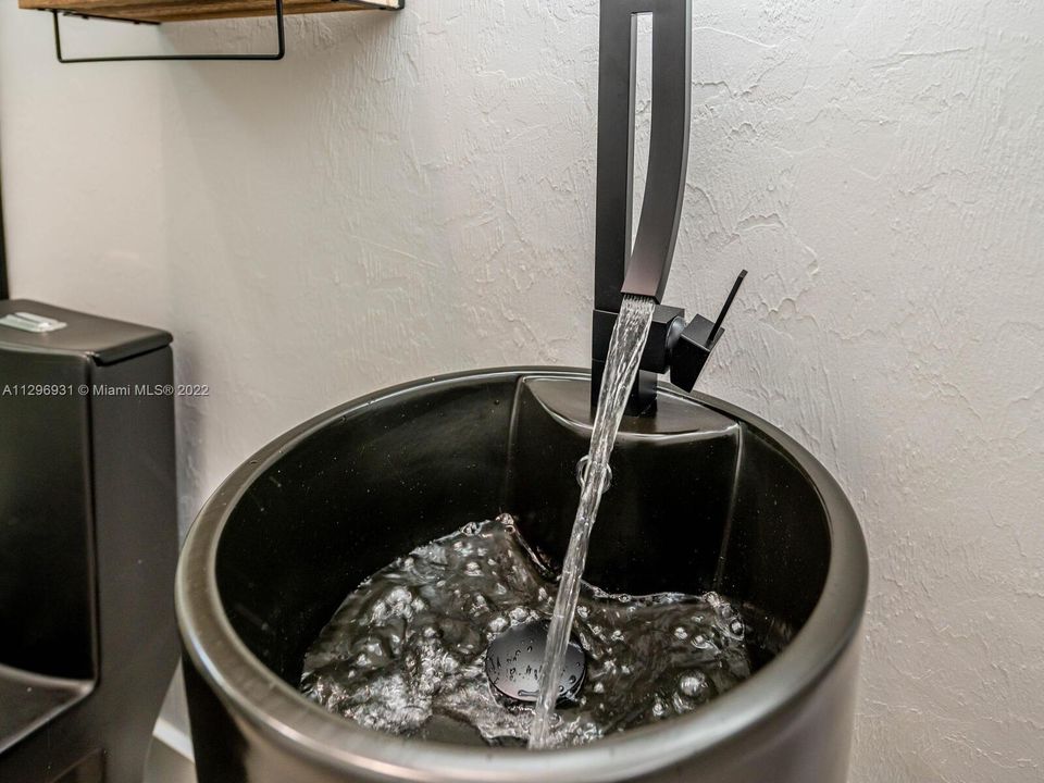 Recently Sold: $1,190,000 (4 beds, 4 baths, 2644 Square Feet)