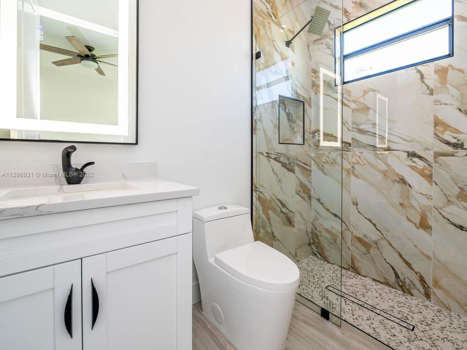 Recently Sold: $1,190,000 (4 beds, 4 baths, 2644 Square Feet)