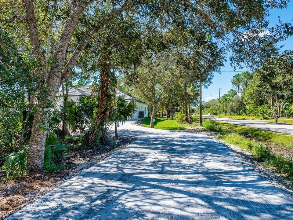 Recently Sold: $1,190,000 (4 beds, 4 baths, 2644 Square Feet)