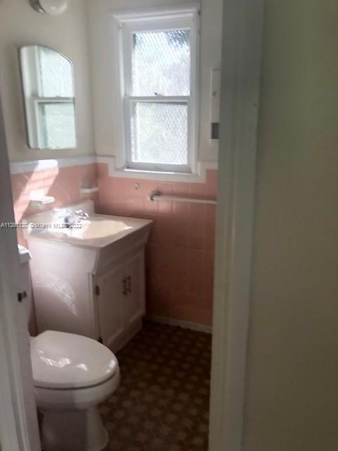 Недавно арендовано: $1,800 (4 спален, 4 ванн, 720 Квадратных фут)