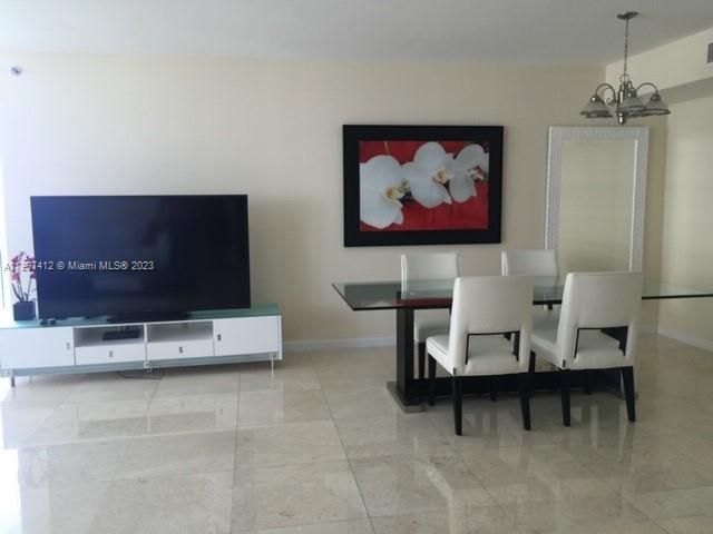 Recently Sold: $1,299,000 (2 beds, 2 baths, 1782 Square Feet)