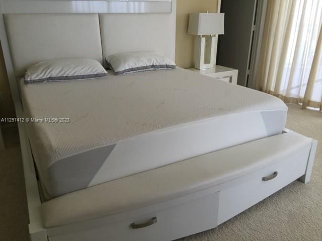 Recently Sold: $1,299,000 (2 beds, 2 baths, 1782 Square Feet)